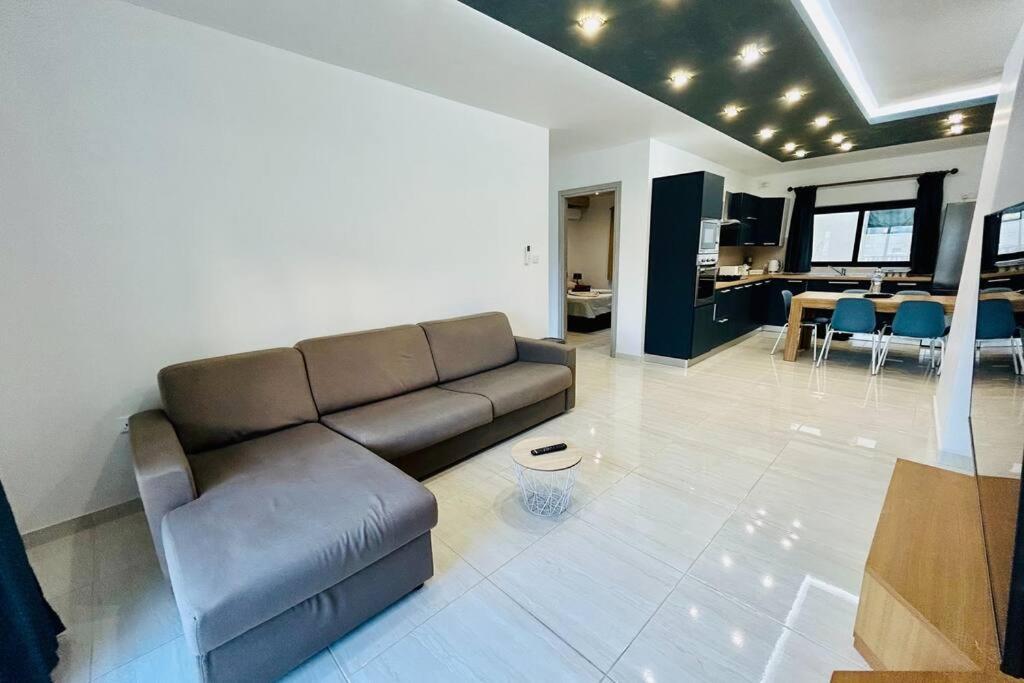 Cosy Home Close To The Sea, King-Size Bed St. Paul's Bay Exterior foto